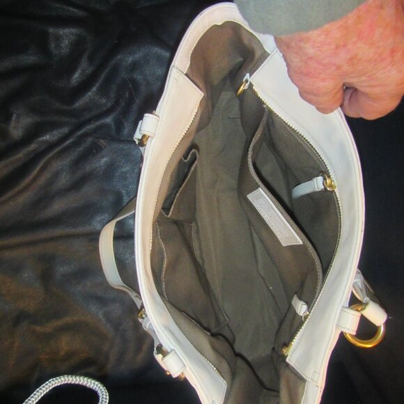 Coach Gallery Beige Tote Pleated Bag, New or Nearly New Condition, w/Storage Bag - Picture 3 of 9